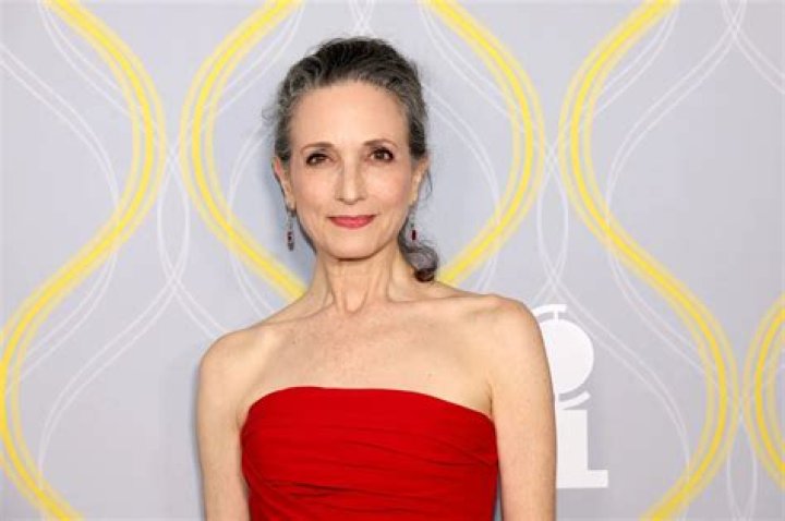 22 Extraordinary Facts About Bebe Neuwirth