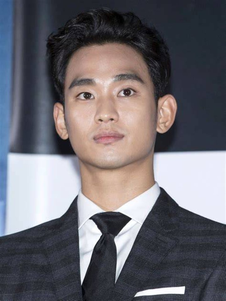 Actor Kim Soo Hyun Updates His Instagram For The First Time In Forever