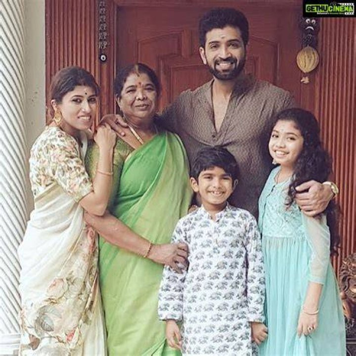 Actor Vijay Family Photos with Wife Sangeetha, Son Sanjay, Daughter