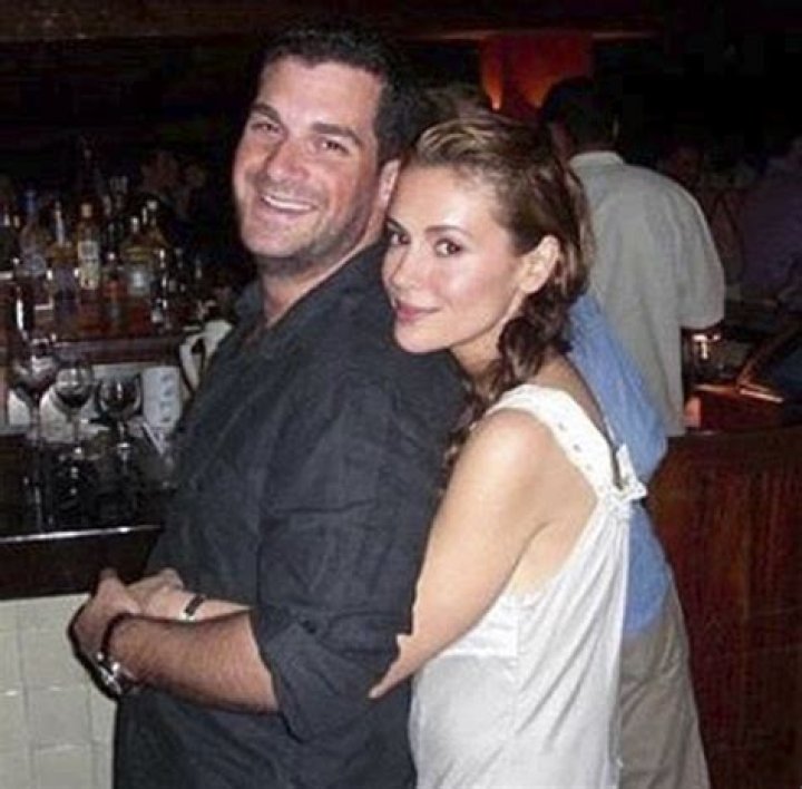 Alyssa Milano celebrates seven years of marriage to Dave Bugliari with