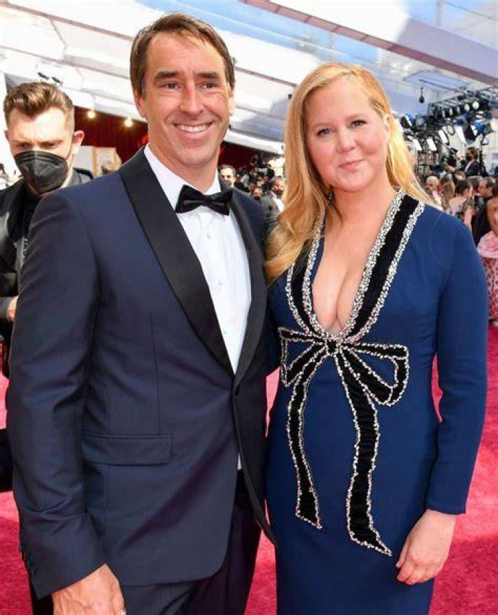 Amy Schumer and Husband Chris Fischer Make Red Carpet Debut