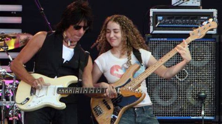 Bass Master Tal Wilkenfeld Gives Advice on Improvisation 'Don't Think