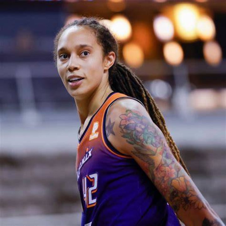 Britney Griner Signs 1 Year Deal with Phoenix Mercury &mdash; 247 Live