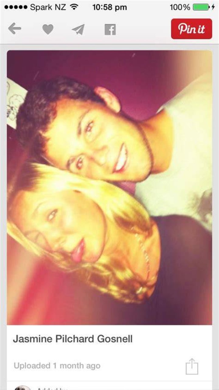 Buzz Linker Jasmine Pilchard Gosnell Pictures