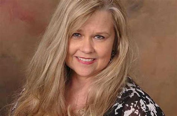 Debbie Higgins McCall bio, family and cause of death Tuko.co.ke