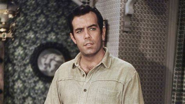 Did Pernell Roberts Wear a Toupee?