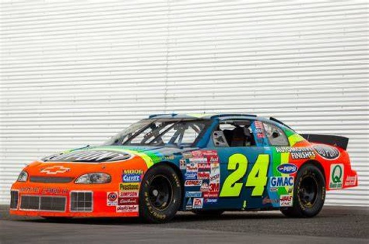 Exclusive NASCAR Champ Jeff Gordon Talks Marriage