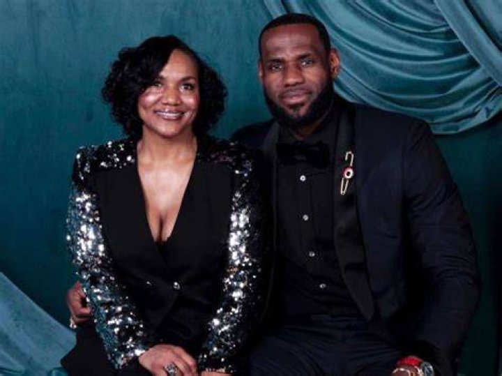 Gloria James PICTURES Photos Of LeBron James' Mom HuffPost