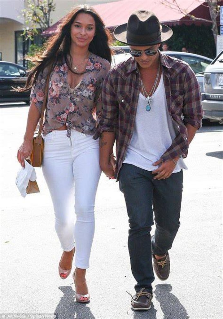 Handsome pair! Bruno and Jessica began dating in 2011 and live together