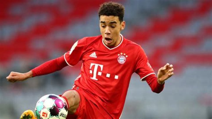 Jamal Musiala Bayern Munich midfielder signs fiveyear professional