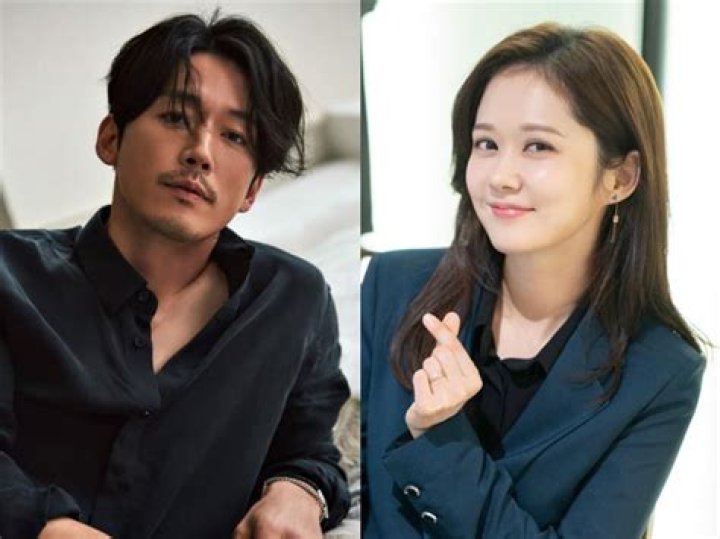 Jang Nara and Jang Hyuk Take a Picture Together in Bed Fated to love
