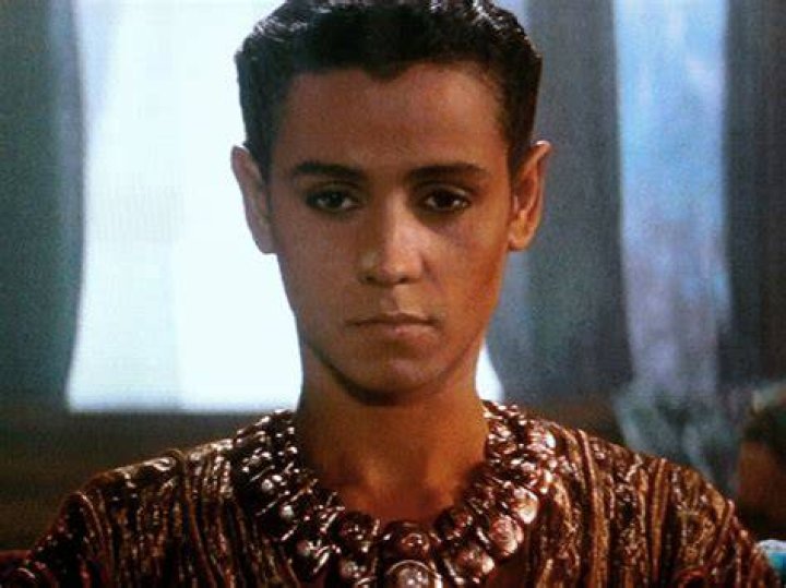 jaye davidson stargate Jaye Davidson Photo (16997044) Fanpop