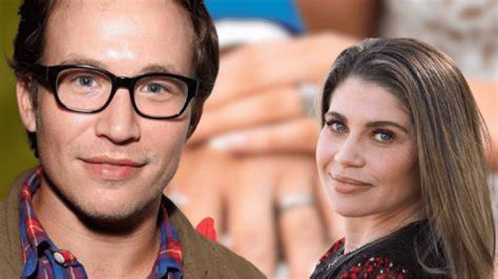 Jonathan Taylor Thomas Married, Wife, Height, Is He Gay? Where Is He