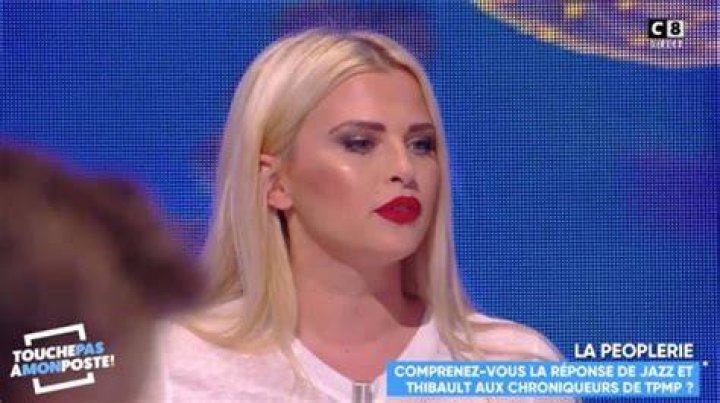 Kelly Vedovelli Actu, Biographie, photos et vidéos sur Les Crieurs Du Web