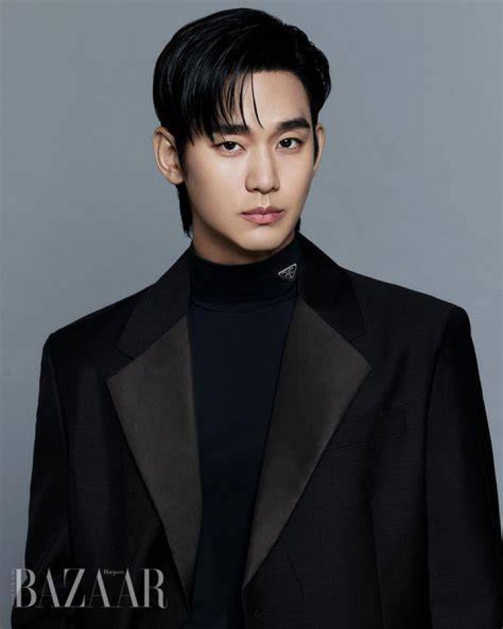 Kim Soo Hyun To Appear In "I'm Psycho But It's OK" + Shares Info About