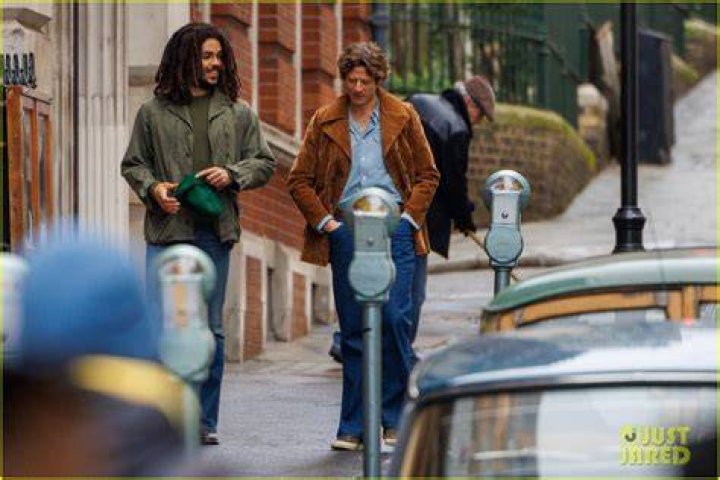 Kingsley BenAdir Gets Into Character as Bob Marley While Filming