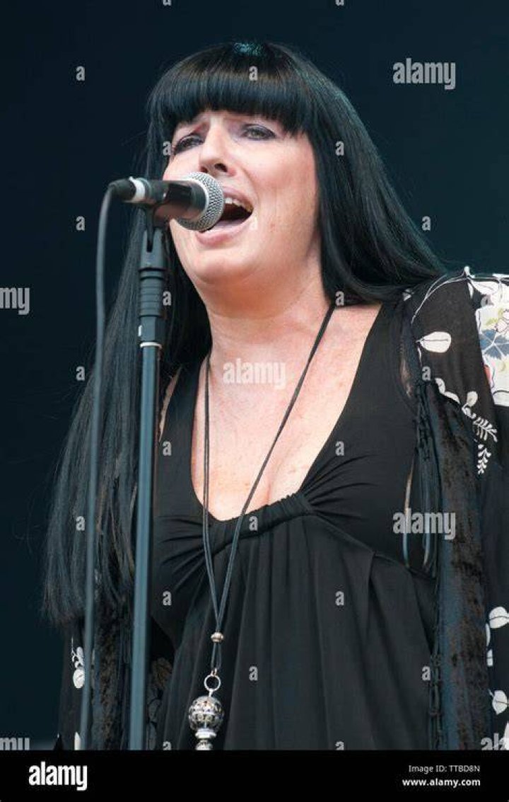 Leigh Matty of Romeo's Daughter performing at Shepherds Bush Empire