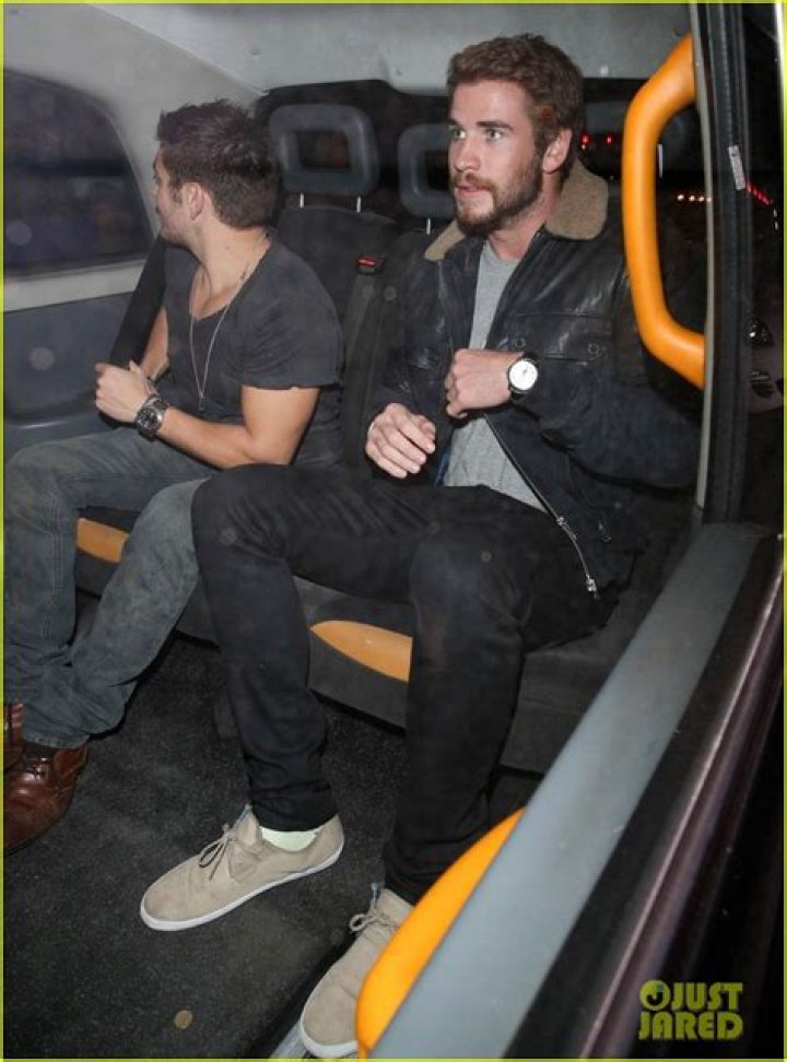 Liam Hemsworth Reunites With Brother Chris In London HuffPost