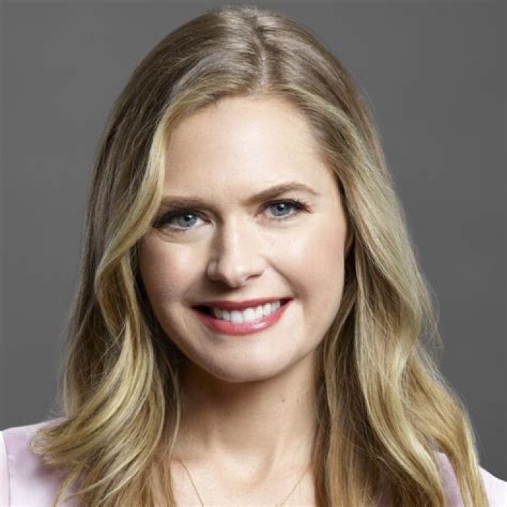 Maggie Lawson as Jamie on The Story of Us Hallmark Channel