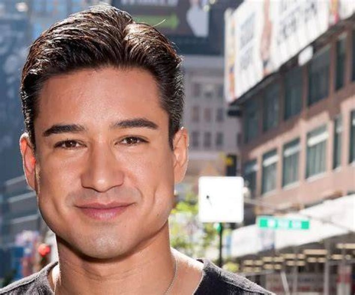 Mario Lopez Biography Facts, Childhood, Family Life & Achievements
