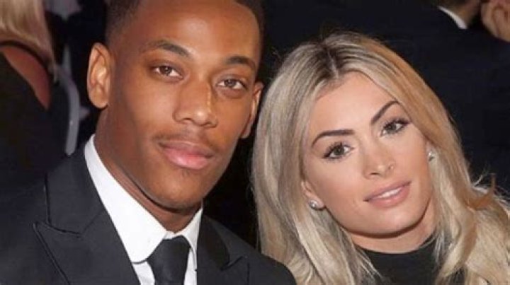 M&eacute;lanie Da Cruz en couple avec le footballeur Mike Maignan ? Le