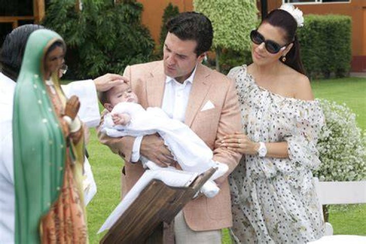 Mónika Sánchez y Otto Seijas bautizaron a su hija en Tepo...
