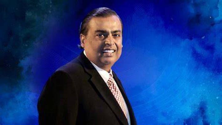 Mukesh Ambani gifts an entire 22storey building worth Rs 1500 Crore to