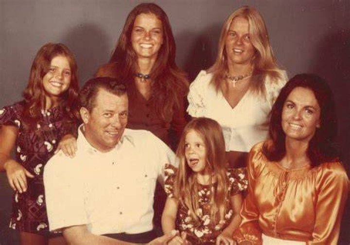Nicole Brown Simpson Mother Juditha Passes Away Sunday Says OJ