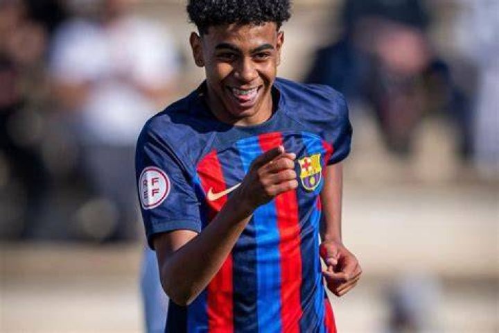 Profil dan Biodata Lamine Yamal, Bocah Ajaib 15 Tahun Barcelona Debut