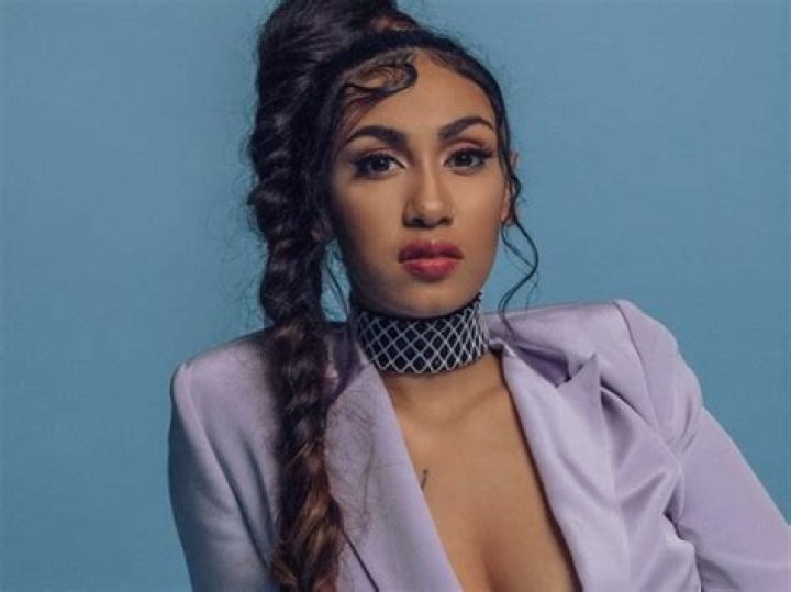Queen Naija (Singer) Wiki, Bio, Age, Height, Weight, Spouse, Boyfriend