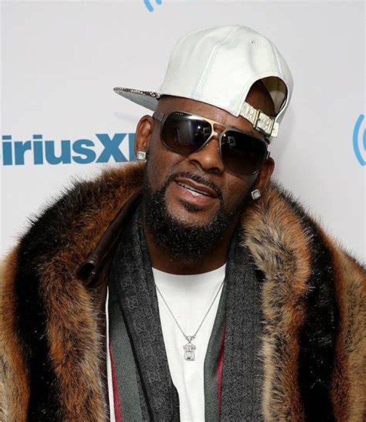 R. Kelly Biography IMDb
