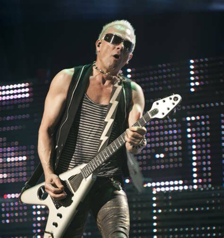 Rockfile Radio Rock Files Happy Birthday CHAD KROEGER (video)