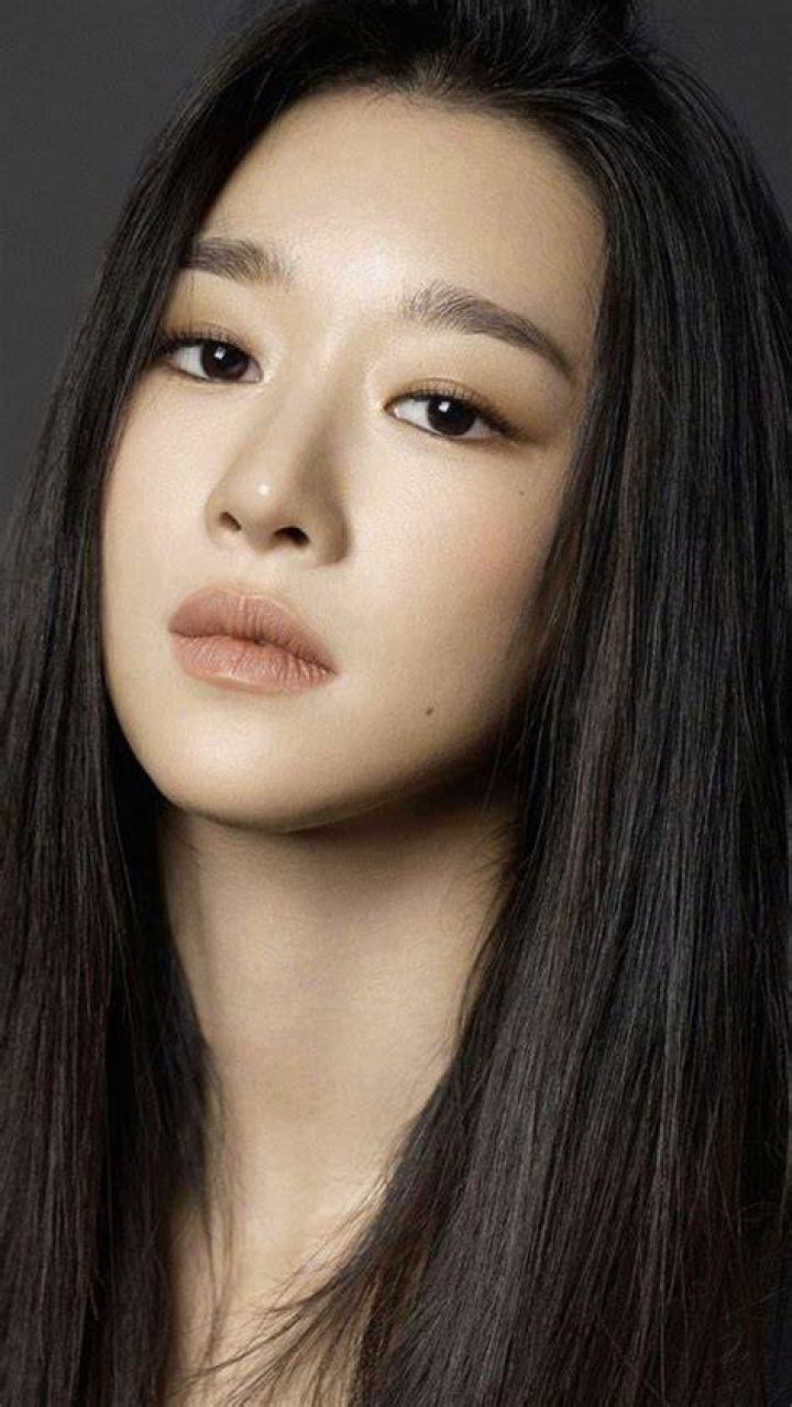 Seo Ye Ji Gazes Forlornly in Photos for September Issue of Arena HOMME+