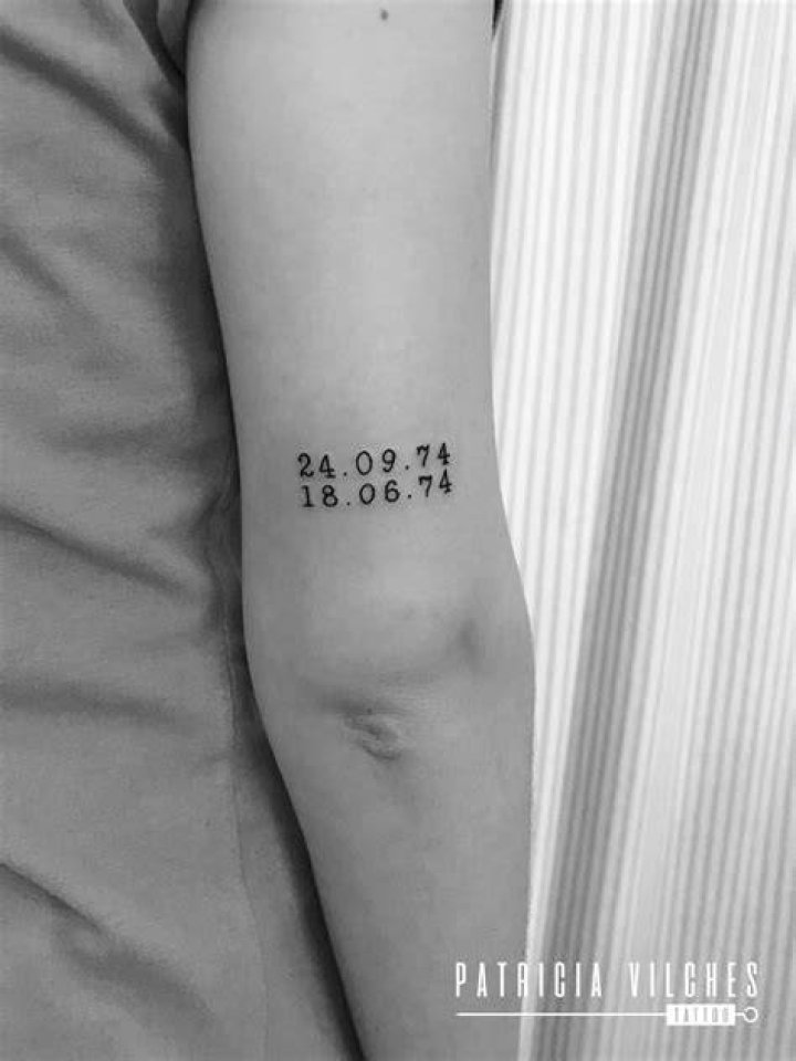 Tatto de fecha de nacimiento en n&uacute;meros romanos " idea" tatto life
