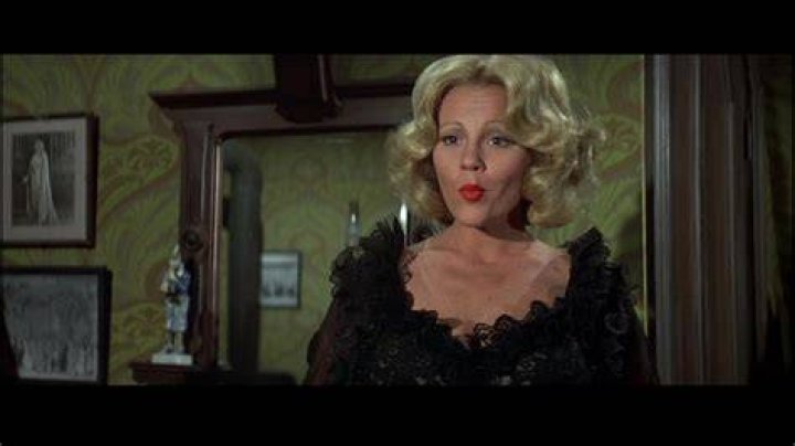 The Nostalgic Cinematic Review. Blazing Saddles (1974)