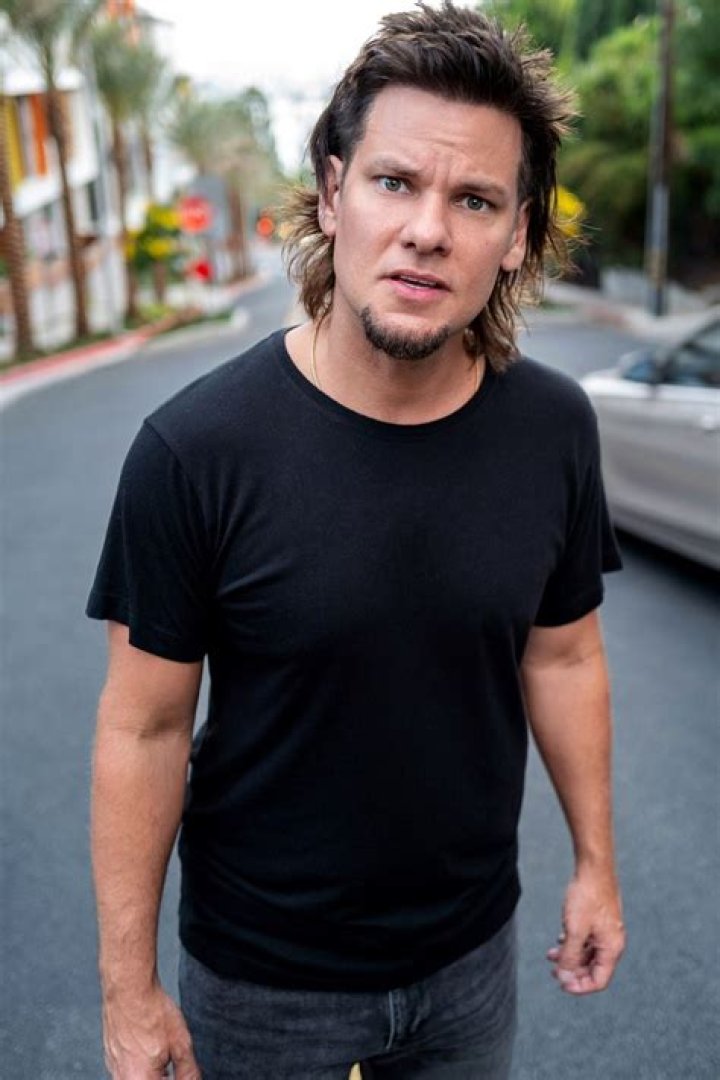 Theo Von Net Worth Dad Famous People Today