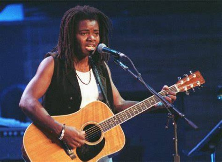 Tracy Chapman: The Iconic Singer-Songwriter