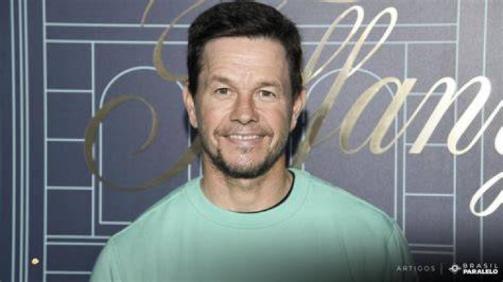 Was Mark Wahlberg in a boy band?