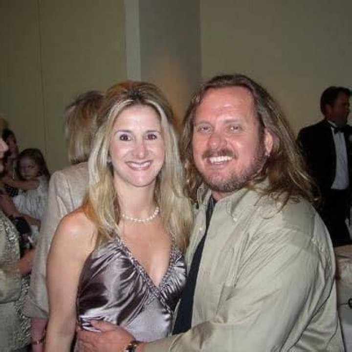 Who is Lisa Van Zant? Net Worth, Partner, Biography