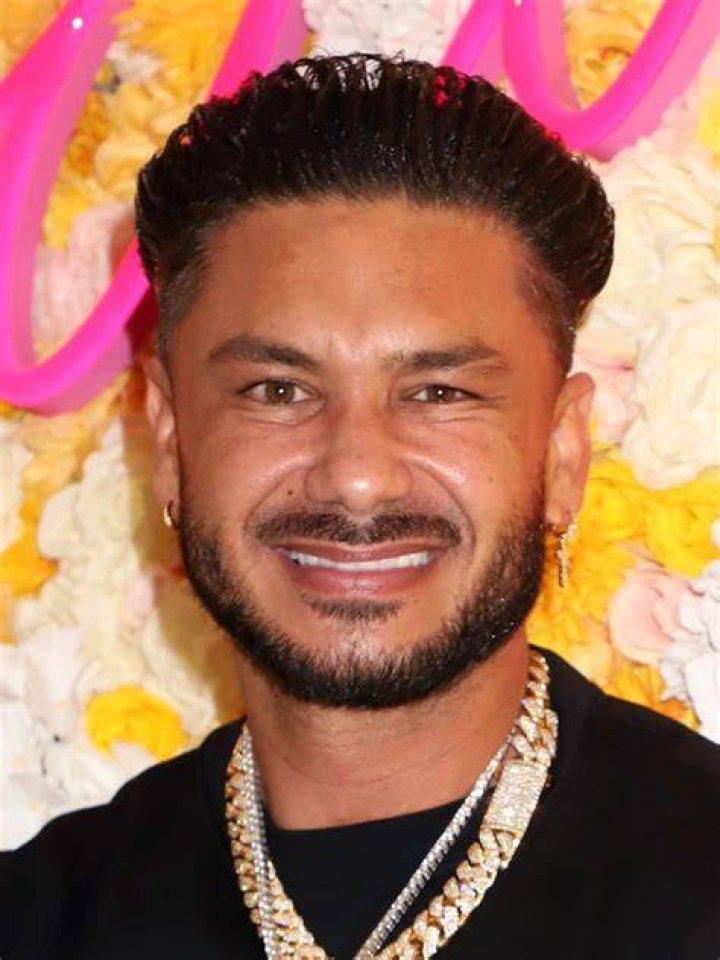Who is Pauly D's girlfriend, Nikki Hall? The US Sun