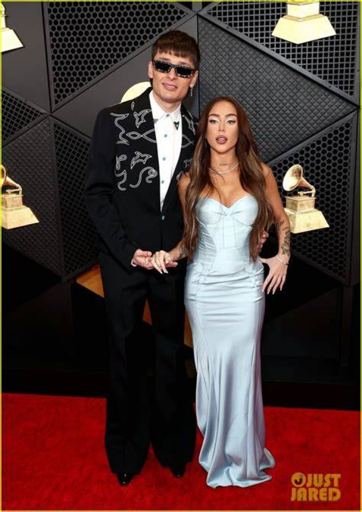 Who Is Peso Pluma Girlfriend? Have a Look at Her Dating History!