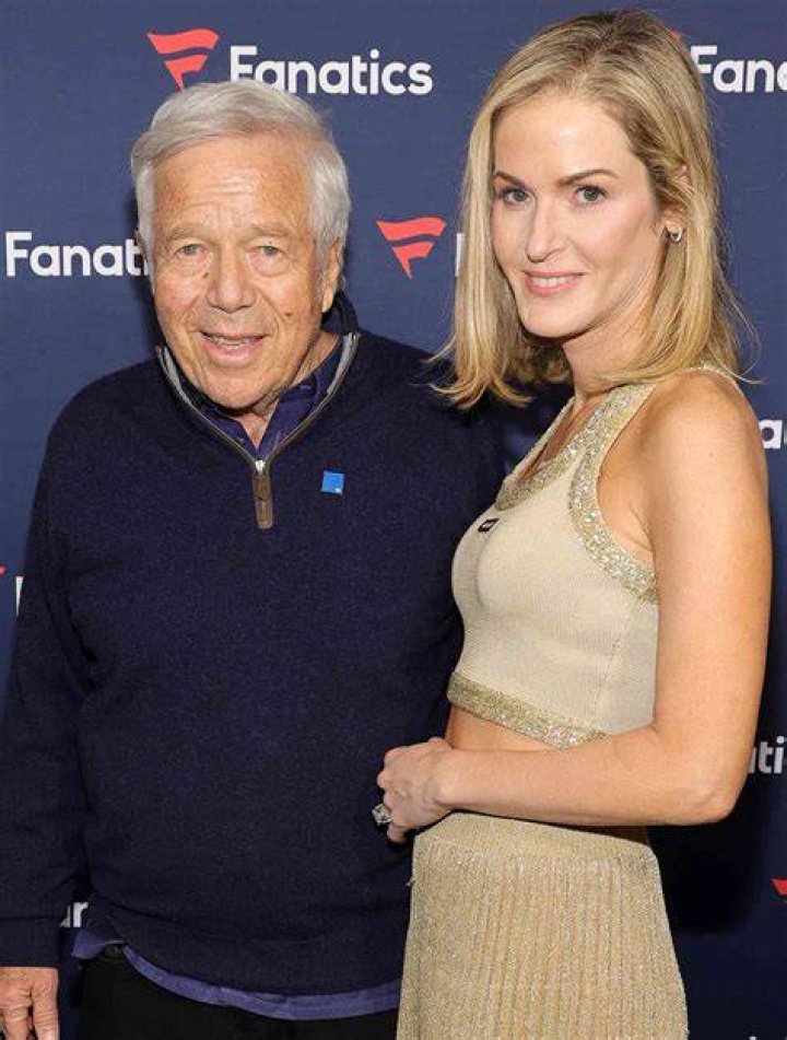 Who is Robert Kraft's Wife? Dana Blumberg Age and More &mdash; citiMuzik