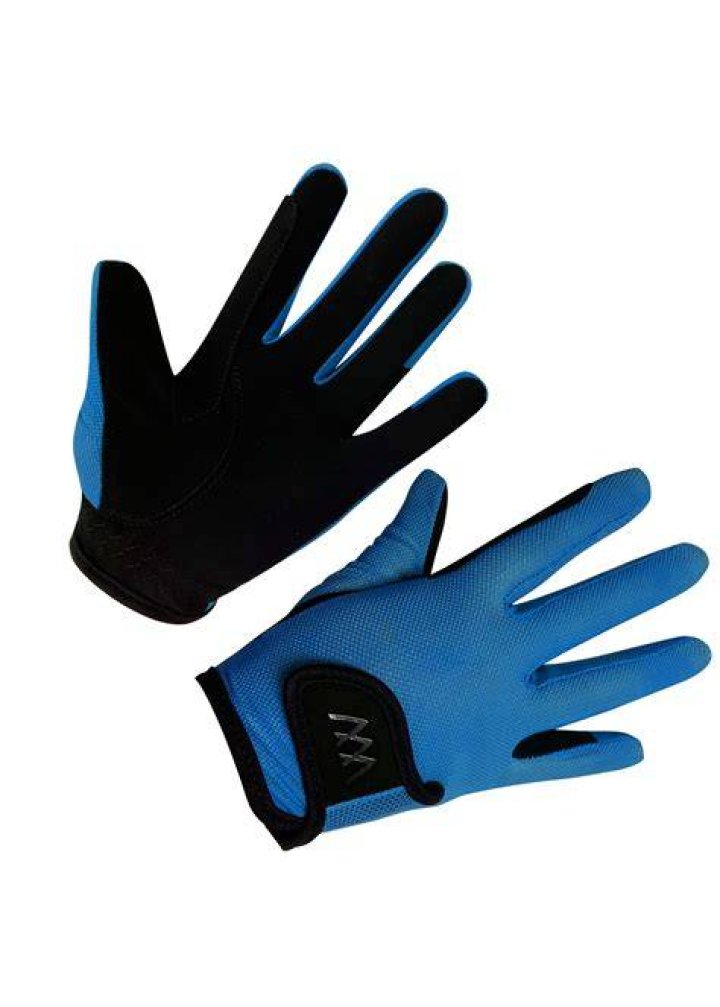 Young Glove and The Glove, a fit through tough love and time