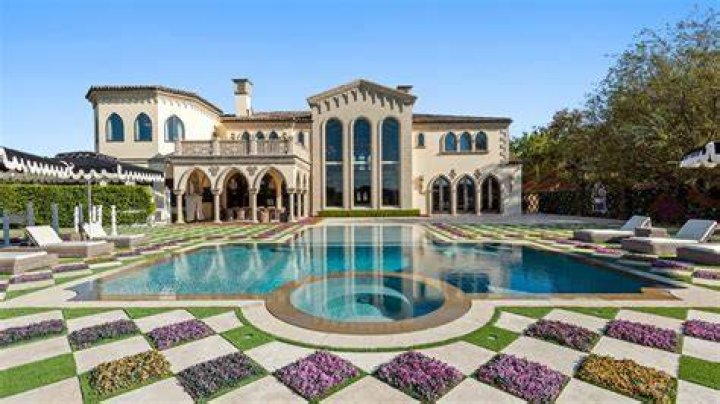 Zach Buys Lavish Beverly Hills Mansion: An Exclusive Look