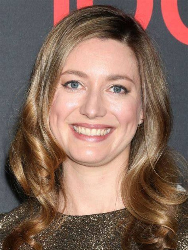 Zoe Perry Age, Wiki, Bio, Photos